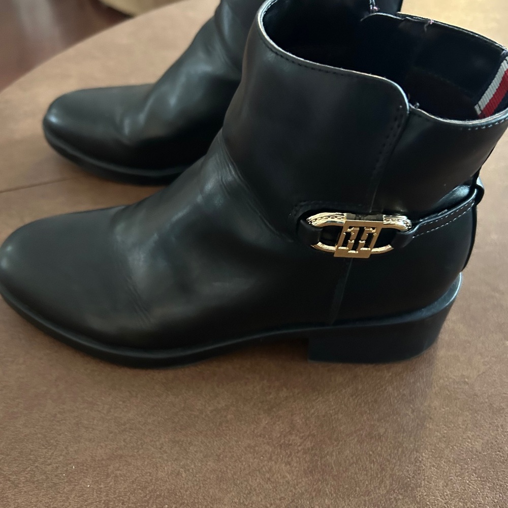 Women’s Tommy Hilfiger ankle boots.